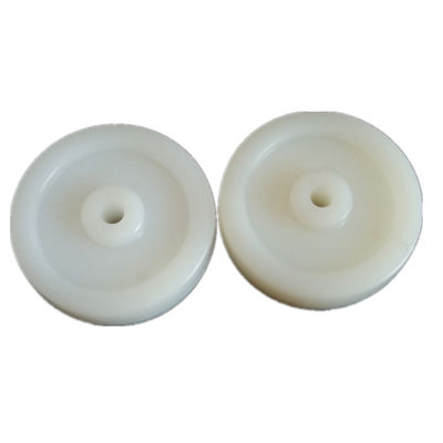 0.01mm Plastic Injectie het Vormen Verwerking van Lichte Witte Nylon de Vorkwielen van Leidingsgietmachines